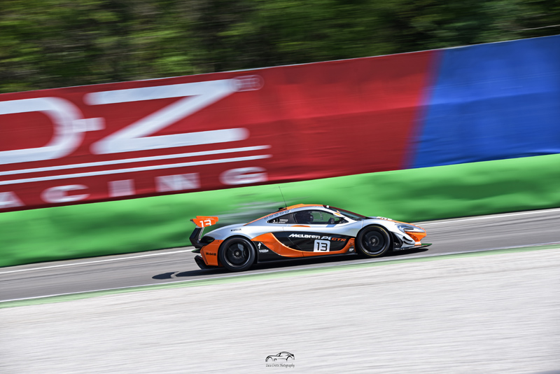 mclaren p1 gtr (40)