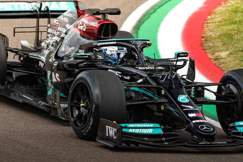 Test Pirelli 2022 Mercedes F1